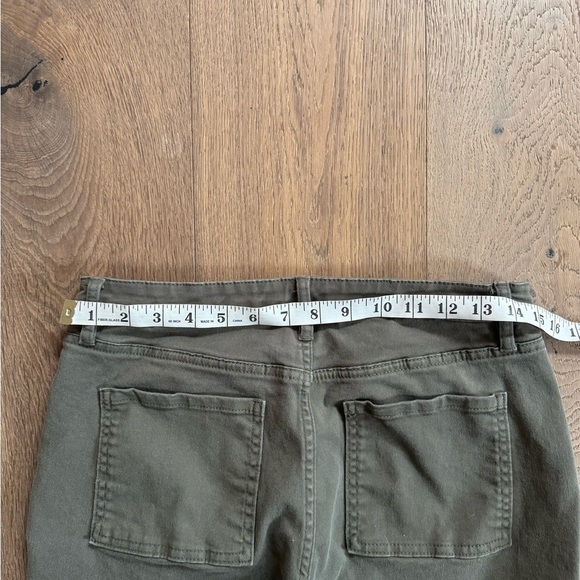 Banana Republic women’s green cargo style causal pants size 8 - Picture 5 of 6